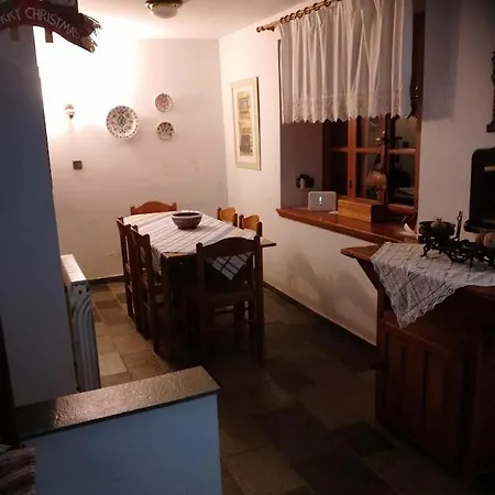 Arcadianis At Psari Trikolonon Gortynia Psárion